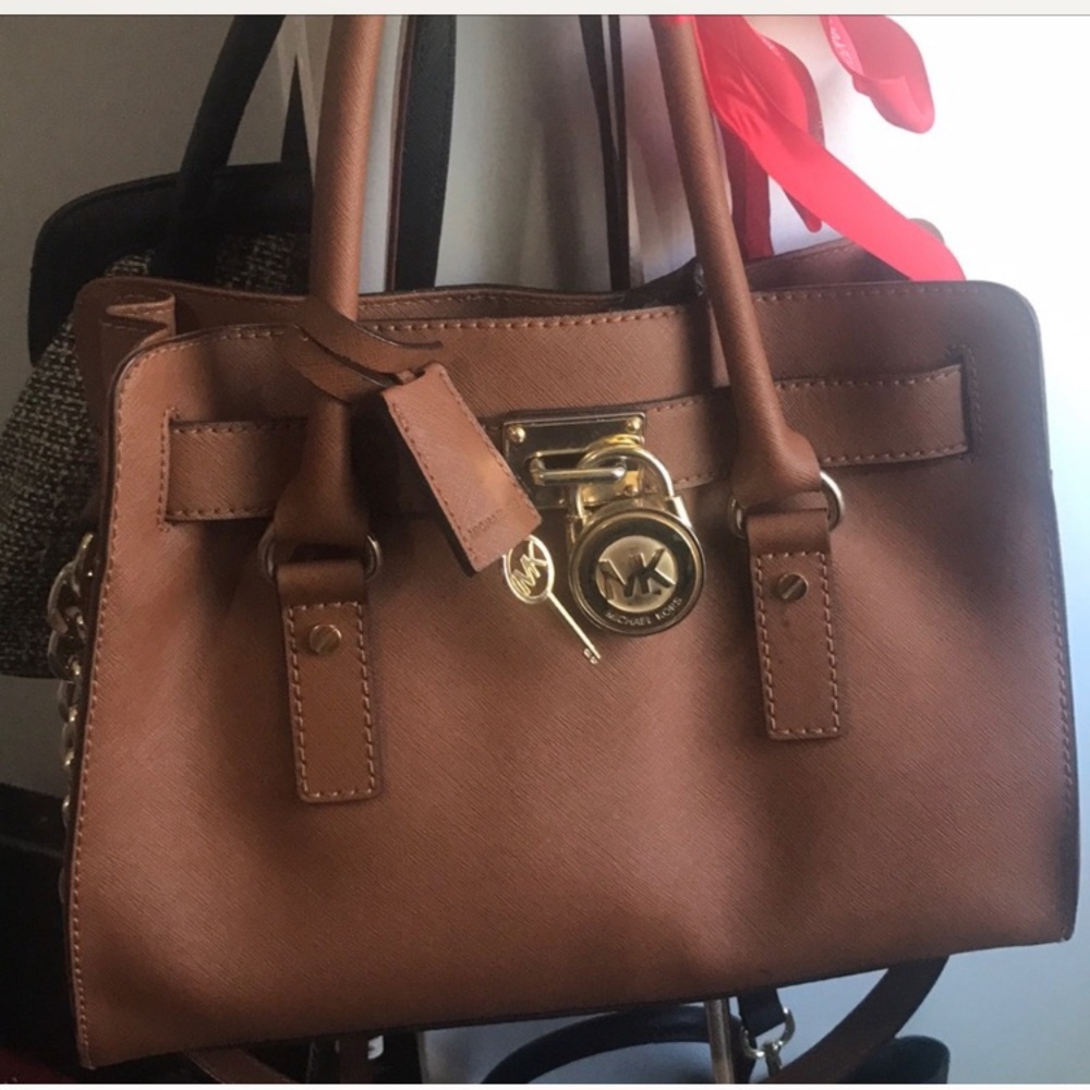 Michael Michael Kors  
Hamilton Tote